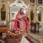 "В ночь с 19 на 20 апреля 2025 года, в Светлое Христово Воскресение, иерей Николай Антонов совершил пасхальную заутреню и Божественную литургию в Архангельском храме п. Ермишь."